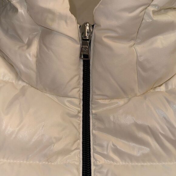 MONCLER WHITE UNISEX HOODED DOWN JACKET 3Y - Picture 13 of 17